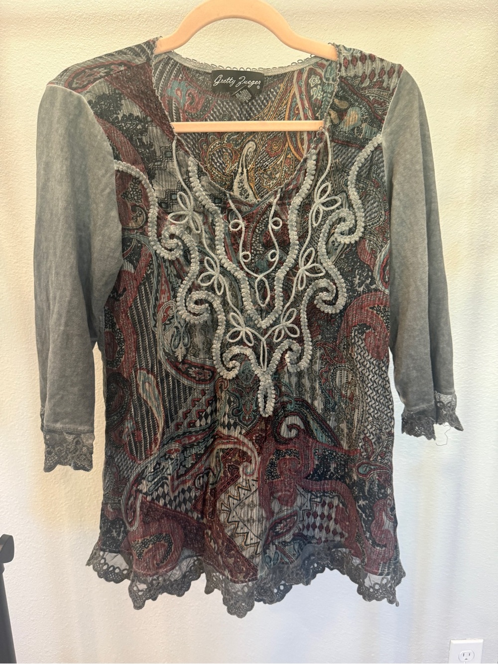Gretty Zueger Grey & Burgandy Embroidered Tunic with Scoop Neckline - Small
